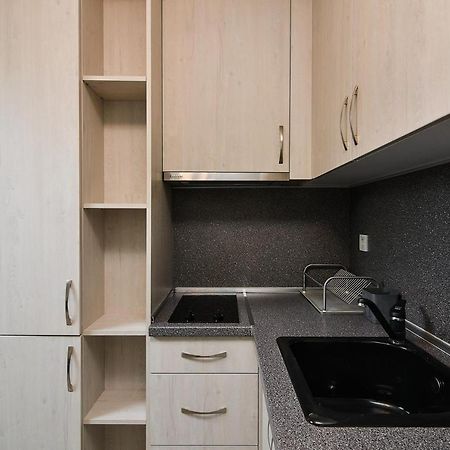 Small Studio On Budget In The Heart Of City Várna Kültér fotó